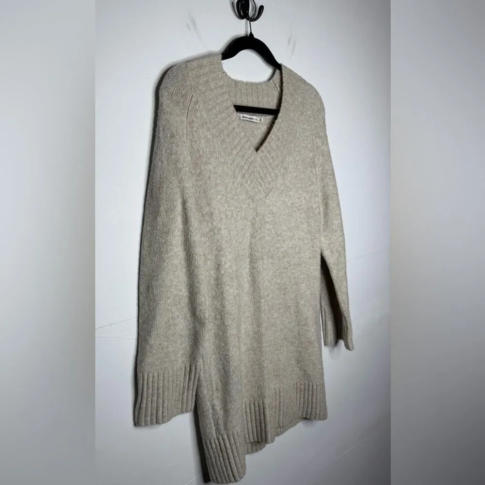 Abercrombie & Fitch Oatmeal V-Neck Sweater Dress Women’s XS Long Warm Cozy Knit